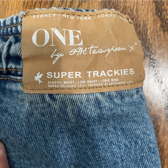 ONE by One Teaspoon Denim Joggers Super Trackies Relaxed Fit Size Small - Picture 2 of 10